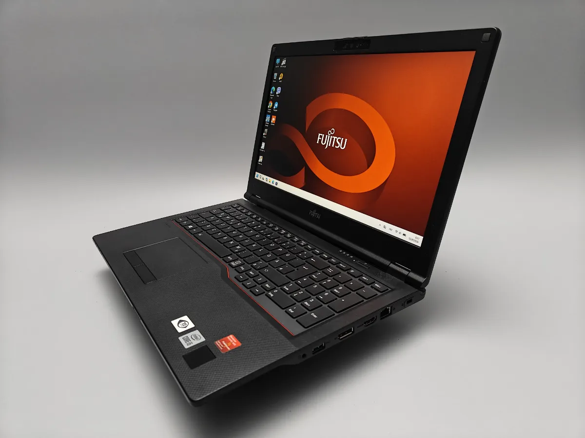 Ноутбук Fujitsu Lifebook E5510 вживаний - фото 3