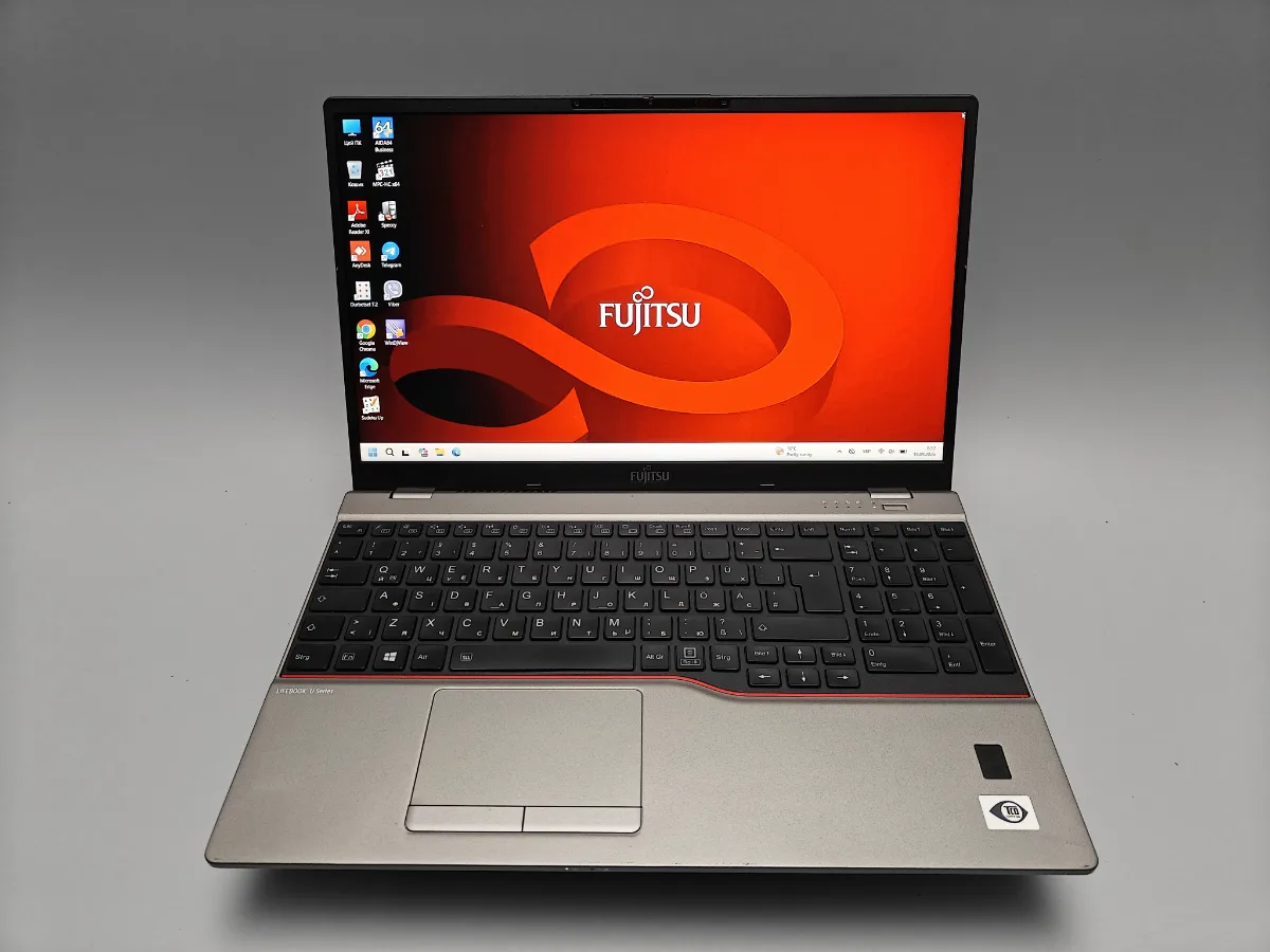 Ноутбук Fujitsu Lifebook U7511 вживаний
