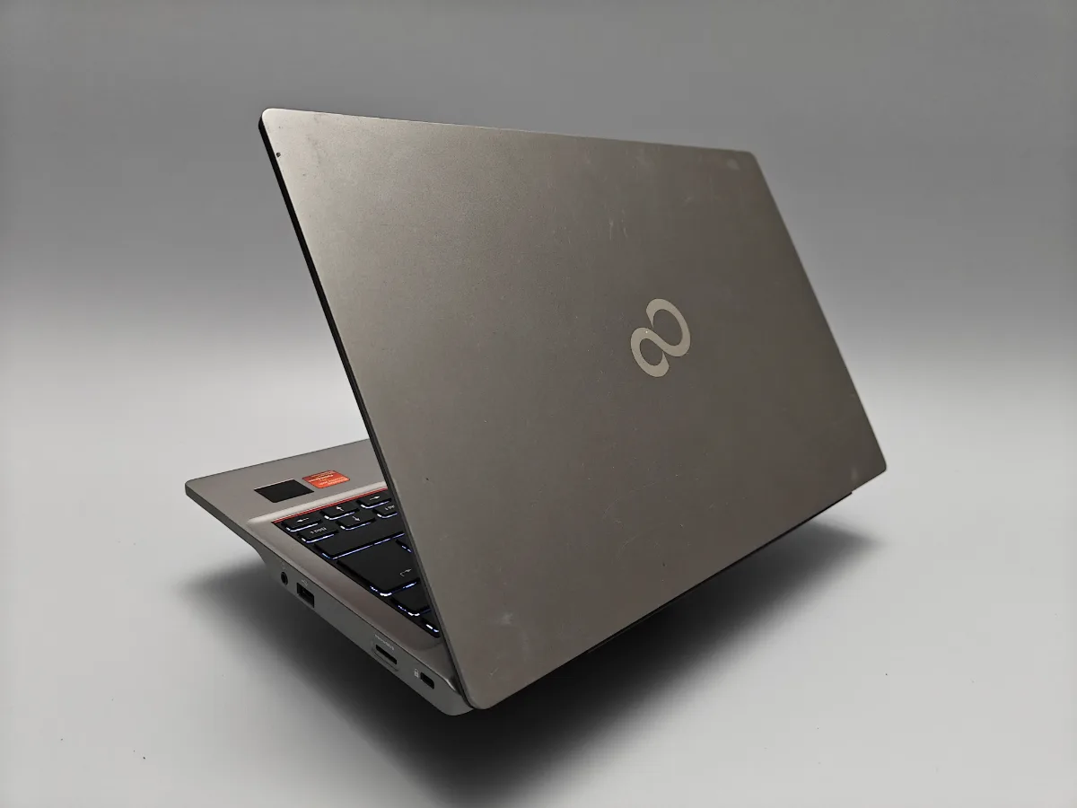 Ноутбук Fujitsu Lifebook U7412 вживаний - фото 5