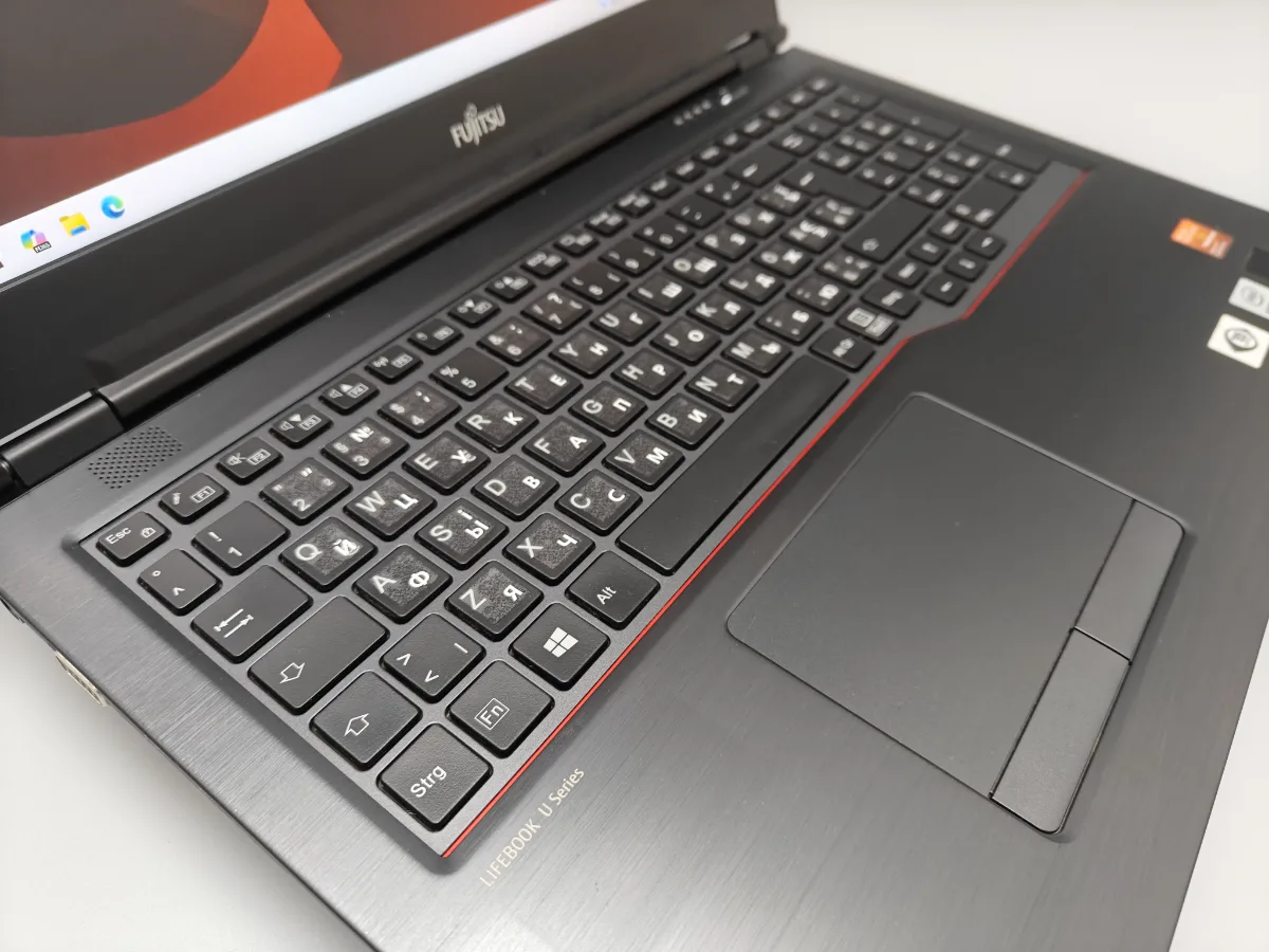 Ноутбук Fujitsu Lifebook U7510 вживаний - фото 6