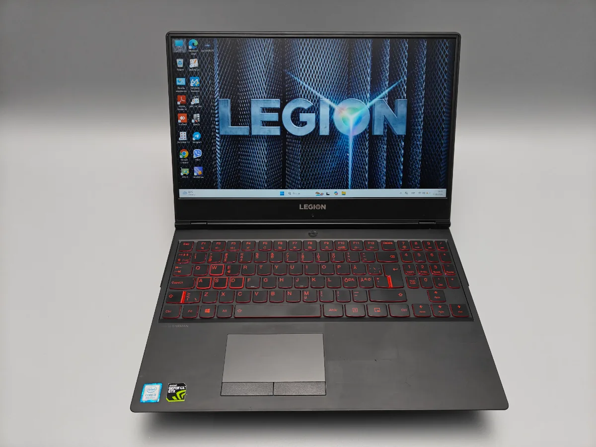 Ноутбук Lenovo IdeaPad 3 вживаний